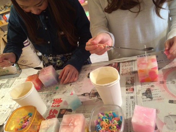 ゴールデンウィークは名古屋でキャンドル作り体験をして、楽しい思い出と可愛いキャンドルに癒されてください♡